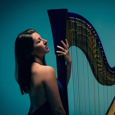 Tara Minton with harp